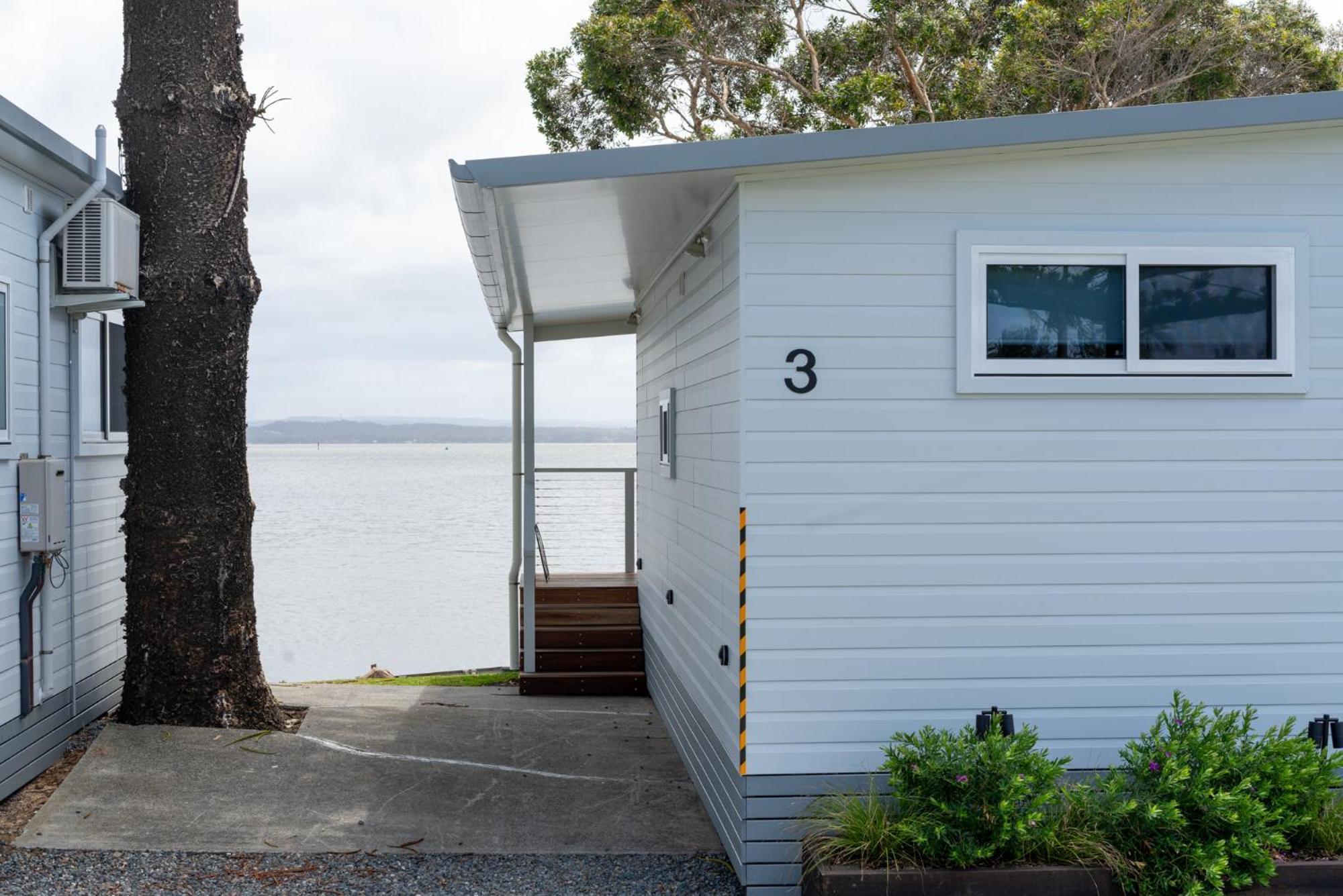 Two Shores Holiday Village Entrance Exterior photo
