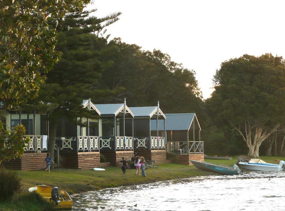 Two Shores Holiday Village Entrance Exterior photo